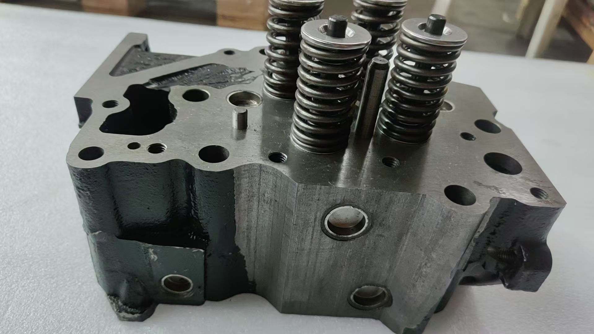 High Quality 6151-11-1102 CYLINDER HEAD ASS'Y Suitable For Engine S6D125 Parts