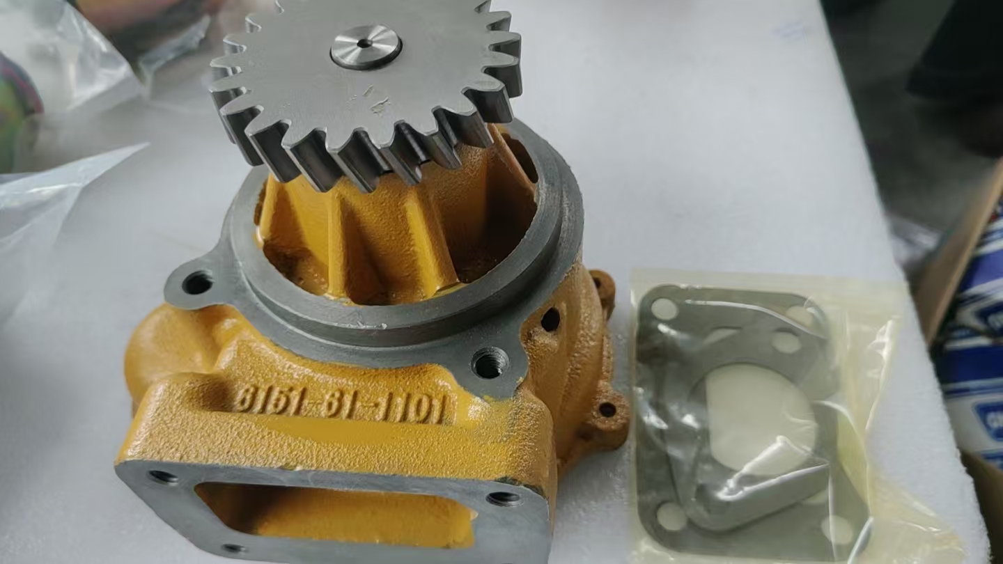 High Quality 6151-61-1103 WATER PUMP ASS'Y Suitable For Engine S6D125 Parts